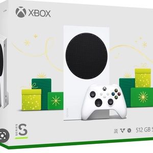Xbox series s comes with controller, mic, mic adapter, Xbox storage, a monitor